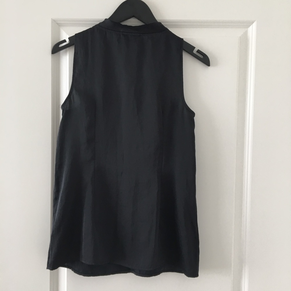 LOFT Black Cascading Ruffle Shell - Picture 2 of 6